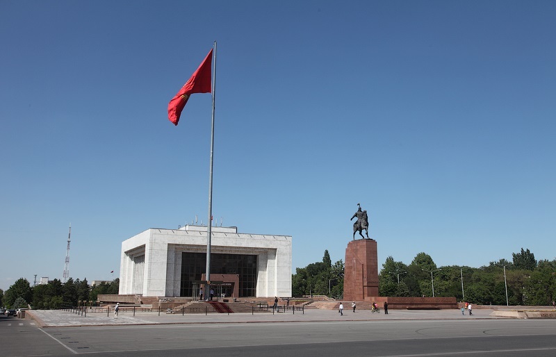 Erkindik Statue (Bishkek, Kyrgyzstan) IMPAKTER