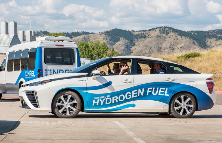 Hydrogen fuelled car