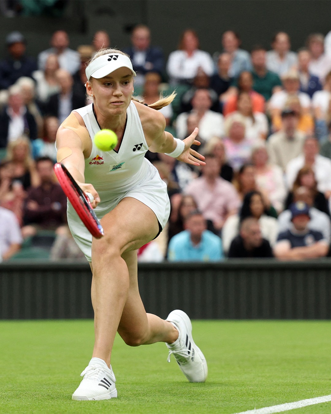 Wimbledon finally changes all-white rule for women - Yahoo Sports