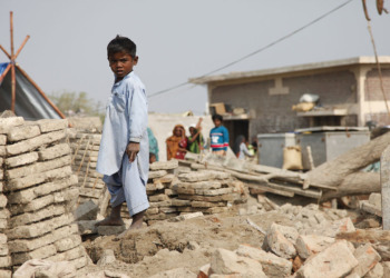 displaced children weather