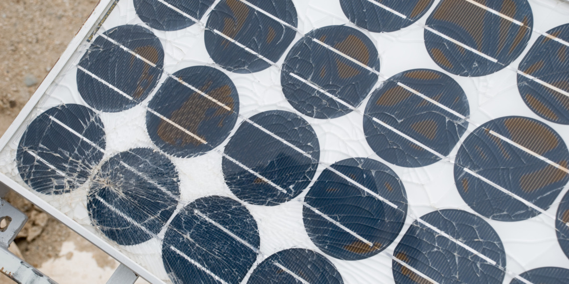 We recycle solar