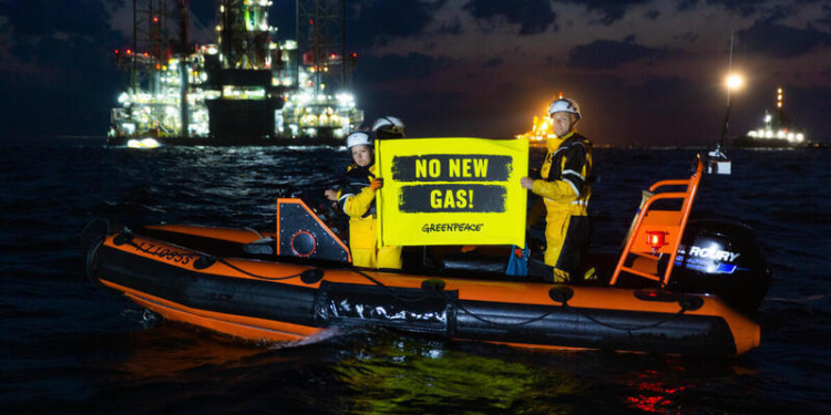 Shell sues Greenpeace
