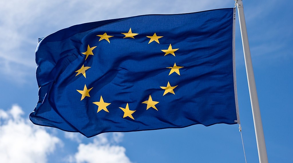 EU delays Basel III FRTB to 2027 while wrestling with sweeping CSDDD supply‑chain duties.