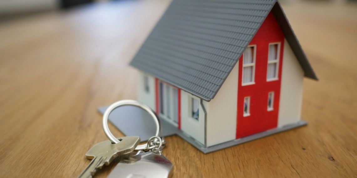 ESG news regarding sustainability in European real estate, Swiss pensions keep State Street, US EV rule reversal hits truck makers, white goods emissions challenge