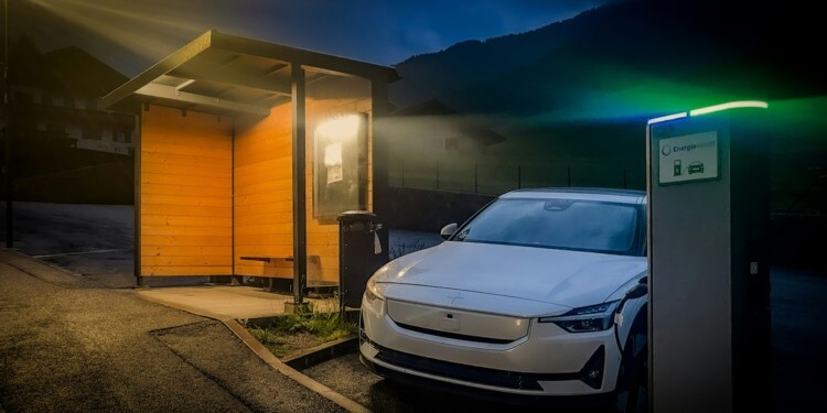 electric car rental recharging
