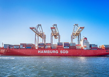 Training in Transport and Logistics: A container-ship