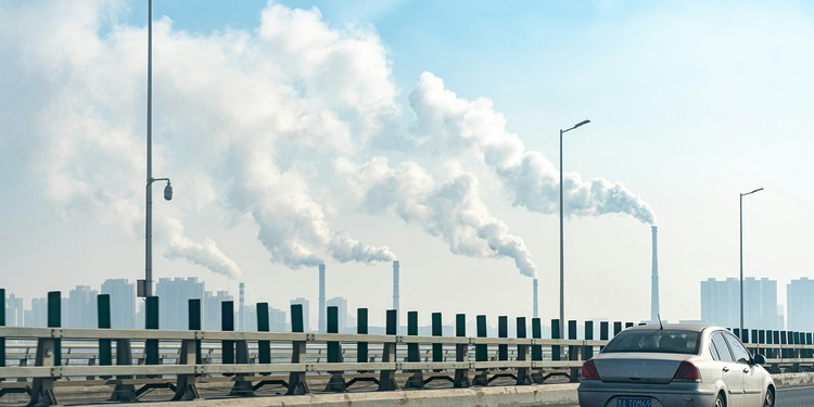 ESG News regarding: Delegates at COP30 discussing the EU’s carbon border levy; U.S. court pausing California’s climate disclosure laws; EU lawmakers debating Russian energy exemptions during phase out; Spanish bank Abanca issued ECB first climate risk fine.