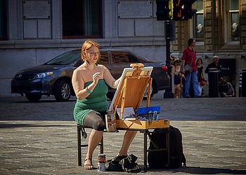 Canada Sets Green Investment Rules; UK Regulator Probes WH Smith; Louvre Workers Call Off Strike;Trump Allies Clash With Fannie, Freddie Staff.