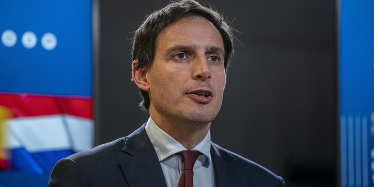 EU confirms UK goods will face carbon border levy until emissions markets are linked