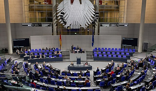 ESG News regarding Germany’s fast-tracking of infrastructure, rollback of the heating law, digital-only approval reforms, and revised building emissions policy ahead of 2026 elections