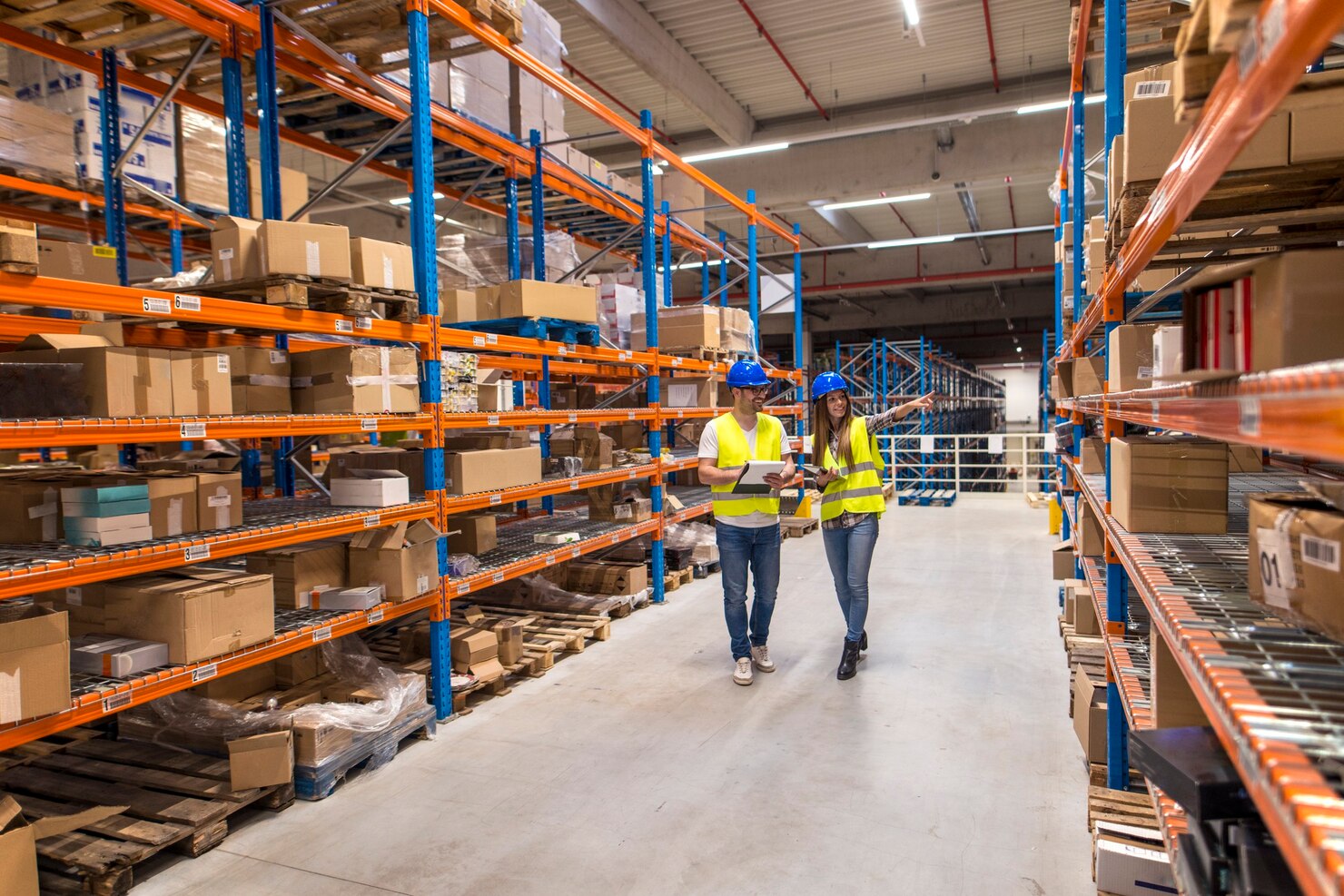 warehousing workers walking in the warehouse