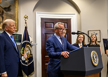 U.S. Health Policies Doomed for Deformity 3 More Years