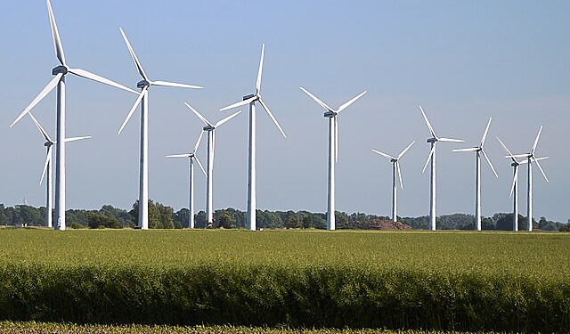 ESG News regarding China’s wind power strategy, global renewable energy leadership, U.S. criticism at Davos, and the future of low-carbon energy cooperation