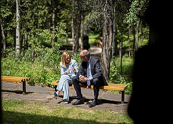 ESG news regarding the new right in the EU, Volkswagen's passion for green power, the new crypto act and Air India.