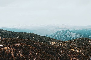 ESG news regarding Trump pausing global tariff increase, U.S. Supreme Court hearing oil companies’ appeal in Boulder climate lawsuit, Sam Altman defending AI energy use, and Endesa unveiling €10.6 billion plan to strengthen Spain’s power grids