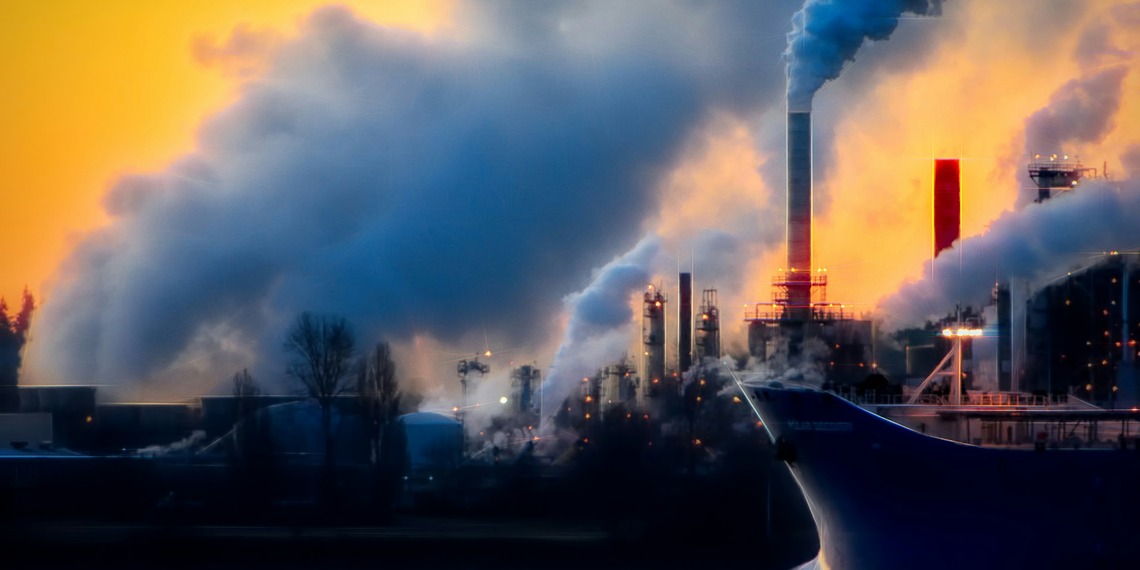 ESG news regarding the Iran conflict highlighting risks of fossil fuel dependence and rising European gas prices, Vietnam seeking support from Japan and South Korea to secure crude oil supplies, India considering easing penalties on renewable power producers over grid-supply rules, and Germany missing climate targets as emissions reductions stall in 2025.