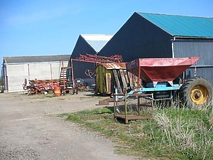 Indonesia orders tighter control on farm equipment aid