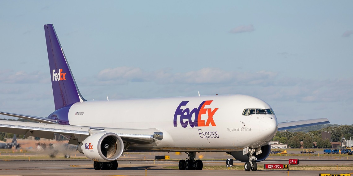 ESG news regarding FedEx launching reusable packaging for sustainable B2B logistics, EV adoption in Australia reducing reliance on foreign fuel, Trafigura and Venezuela’s Minerven launching responsible gold‑sourcing programme, and Tesla and LG Energy Solution signing a $4.3 billion U.S. battery deal.