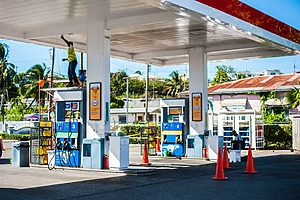 Slovenia limits fuel purchases as some pumps run dry