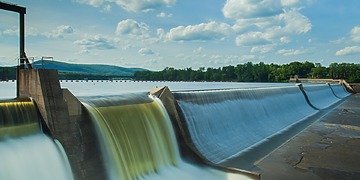 ESG news regarding rising European energy prices following disruptions to oil and gas supply, India increasing coal and gas power output during a heatwave-driven demand surge, labour concerns over Ghana’s new mining outsourcing policy, and U.S. efforts to expand year-round E15 fuel sales amid ongoing energy cost pressures.