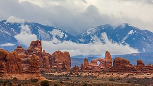 ESG news regarding Iraq facing critical oil export challenges as Strait of Hormuz remains closed, Utah enacting law shielding fossil fuel companies from most climate change lawsuits, China limiting gas and diesel price increases to ease economic pressure , and Australia considering $13m AI push for mining approvals amid environmental concerns.