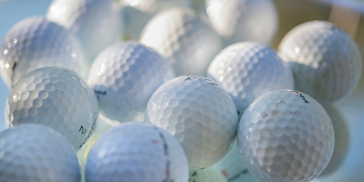 Typical example of Corporate Gifts: golf balls.