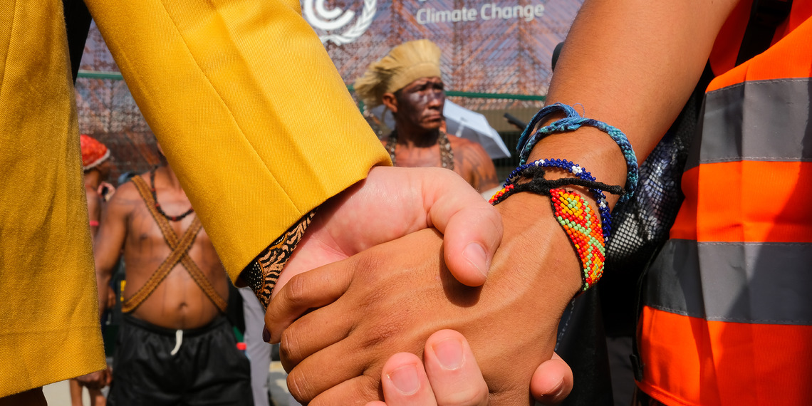 Munduruku indigenous people hold a demonstration.(Photo:© UN Climate Change - Diego Herculano)