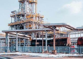 ESG news regarding the EU considering domestic gas drilling, Microsoft cutting climate targets, Bangladesh's push for solar, and the EC’s call for CSRD feedback