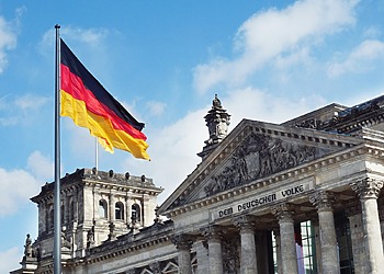 ESG news regarding Germany’s climate target concerns, China’s rising solar exports, Southeast Asia’s growing energy demand from data centres and EVs, and renewed lithium investment at Utah’s Great Salt Lake.