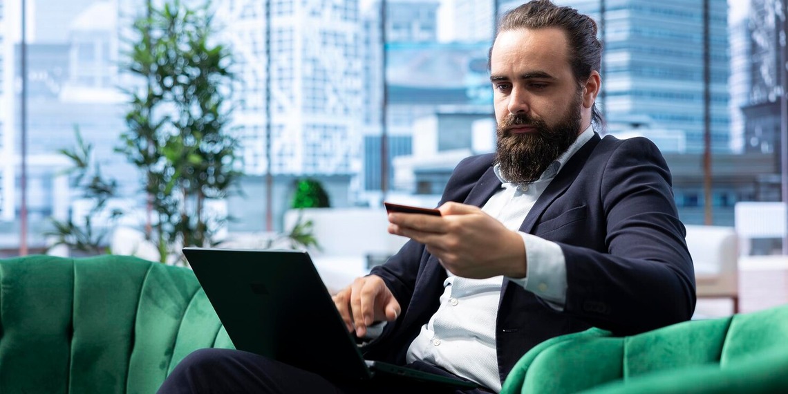 Trader using a Multi-Asset Crypto Platform