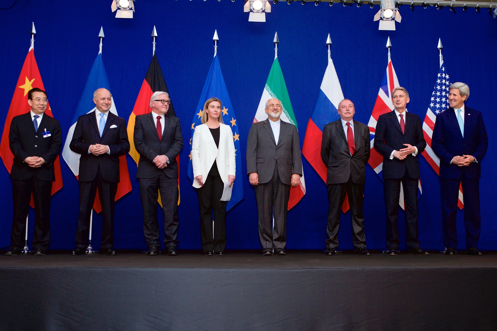 The ministers of foreign affairs and other officials from the P5+1 countries, the European Union and Iran while announcing the framework of a Comprehensive agreement on the Iranian nuclear programme