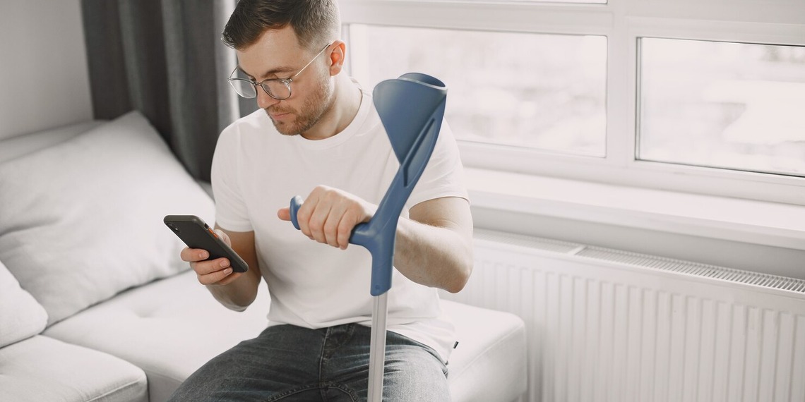 A young man with a Personal Injury Case: a broken leg
