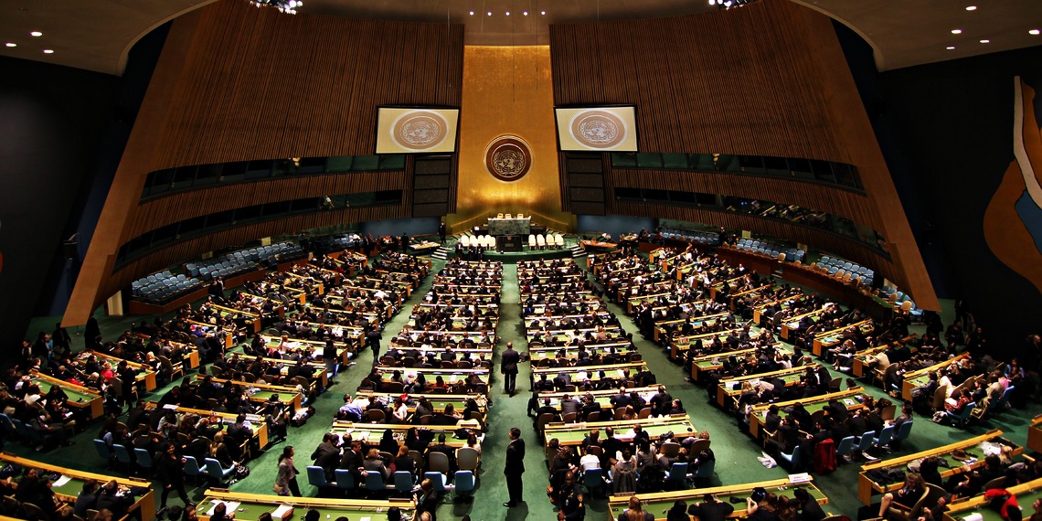 ESG news regarding UN General Assembly backing historic climate action resolution, Italy’s slow green energy transition leaving consumers exposed to high power costs, UK reforming planning rules to fast-track 2030 zero-carbon power goal, and Australia fast-tracking biofuel mandates and funding to secure energy independence.