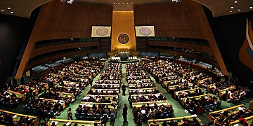 ESG news regarding UN General Assembly backing historic climate action resolution, Italy’s slow green energy transition leaving consumers exposed to high power costs, UK reforming planning rules to fast-track 2030 zero-carbon power goal, and Australia fast-tracking biofuel mandates and funding to secure energy independence.
