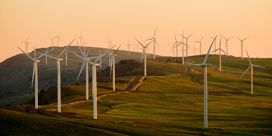 ESG news regarding Trump’s war on wind energy, Samsung worker rally, Xbox massive layoffs, and new Anthropic data center partnership.