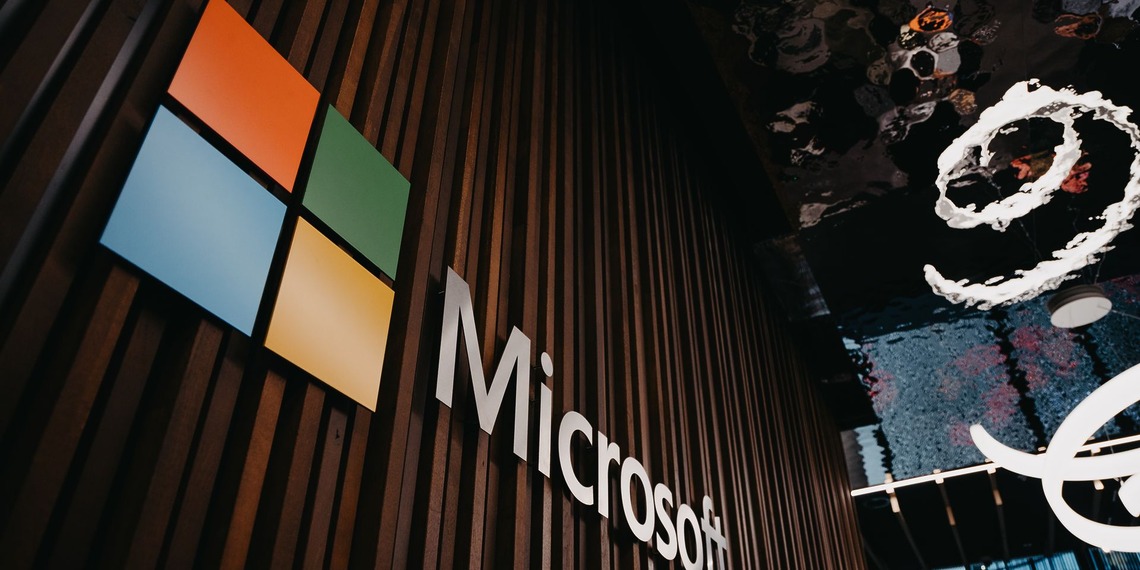 A picture of Microsoft Office on a wooden logo.