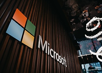 A picture of Microsoft Office on a wooden logo.