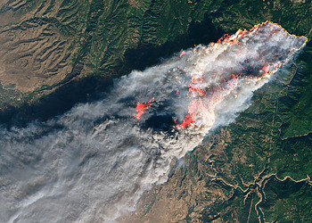 Camp Fire burns across Northern Californi