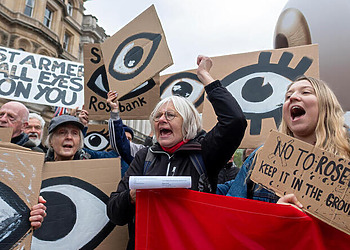 Hundreds Rally Against new Oil and Gas Drilling in London