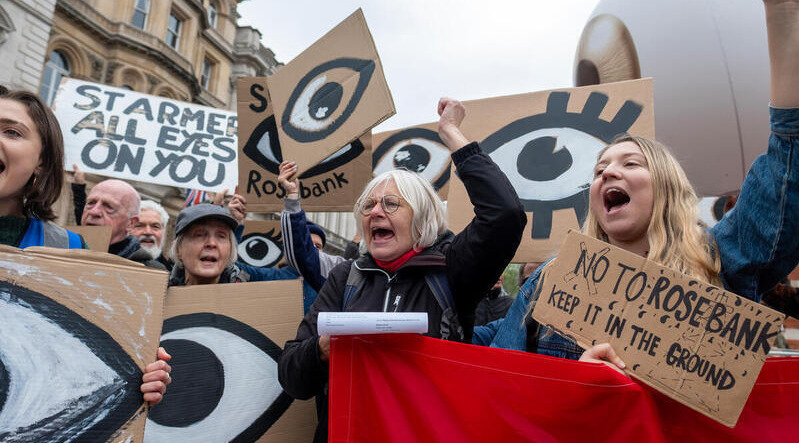 Hundreds Rally Against new Oil and Gas Drilling in London