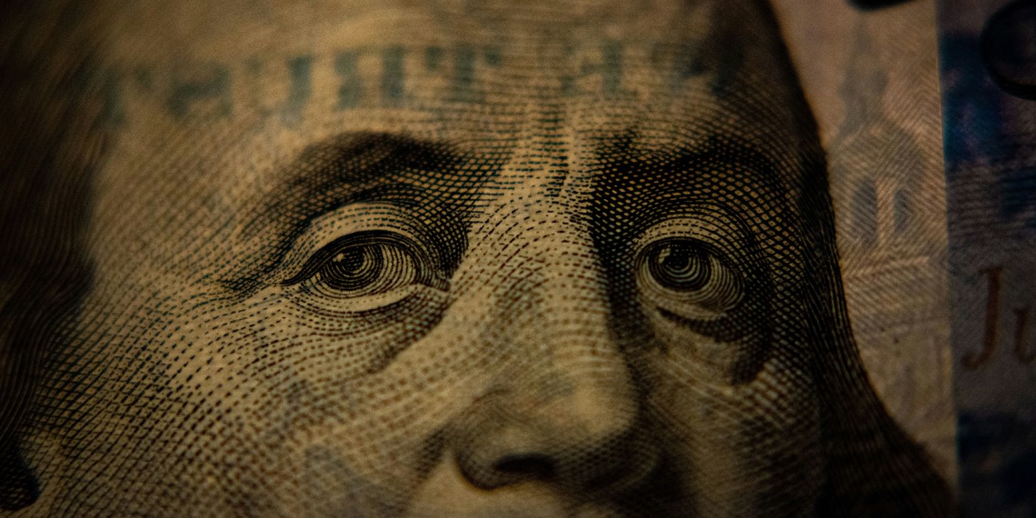 100 dollar bill