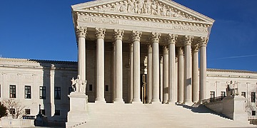 A shot of the US Supreme Court main building