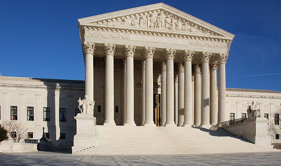 A shot of the US Supreme Court main building