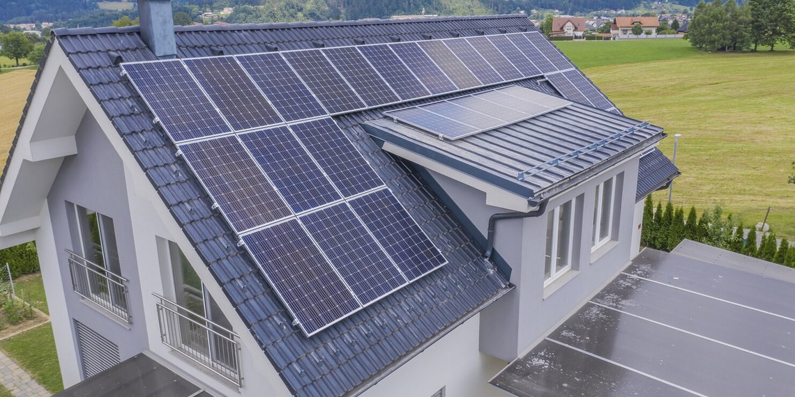 Home with rooftop solar panels supporting residential energy resilience